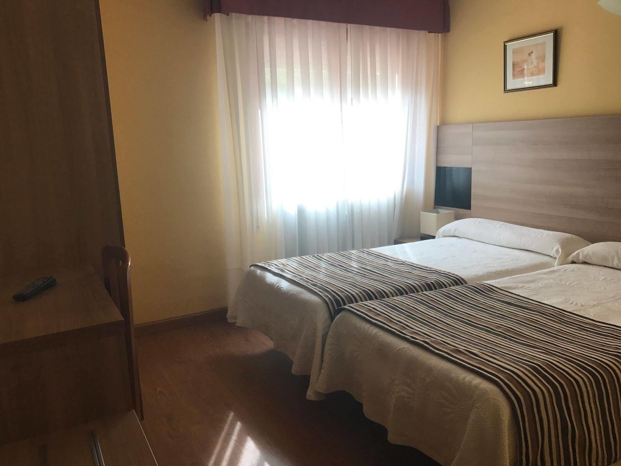 Hotel Penagrande Cangas del Narcea Kültér fotó