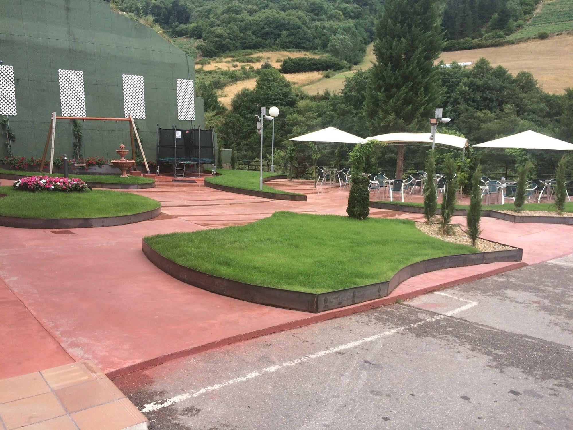 Hotel Penagrande Cangas del Narcea Kültér fotó