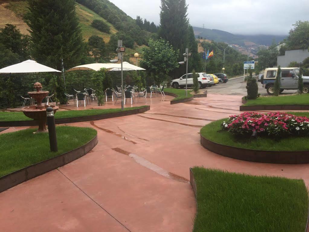 Hotel Penagrande Cangas del Narcea Kültér fotó